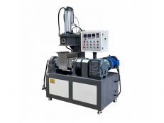 合金鋼密煉室翻轉式密煉機